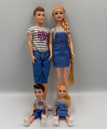 Family Doll Set featuring four dolls representing parents and children