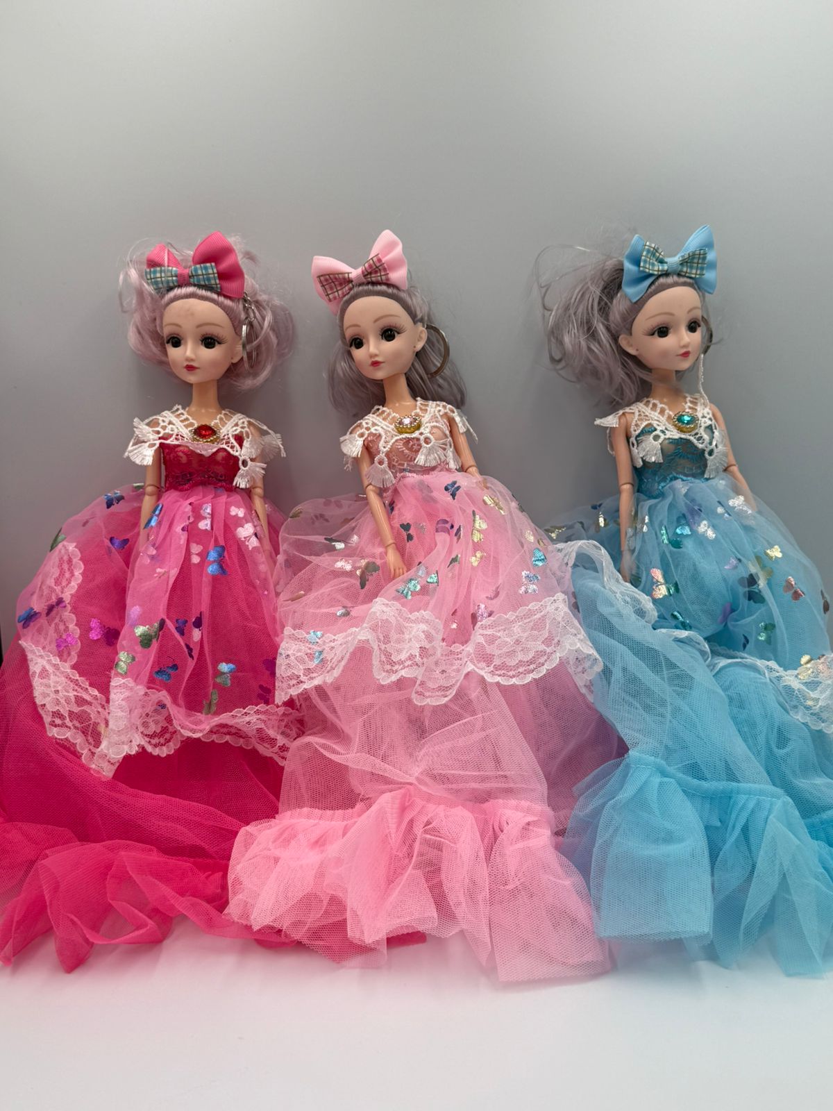Plastic Pretty Doll - Image 2